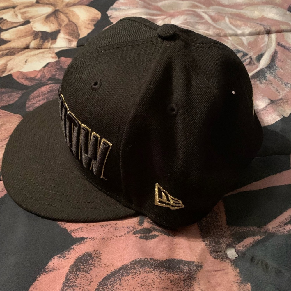 Men’s The Show Black Hat never worn - Picture 2 of 4